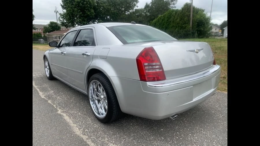 2006 Chrysler 300 (2005-2023) - Image 3 of 12