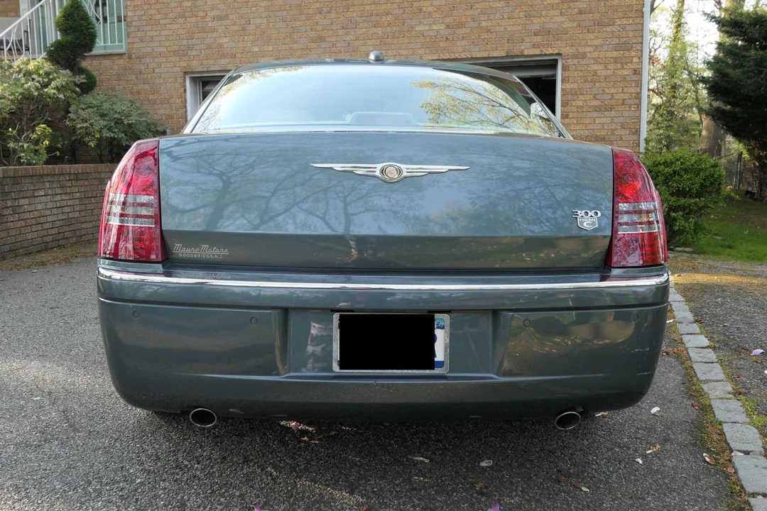2006 Chrysler 300 (2005-2023) - Image 5 of 5