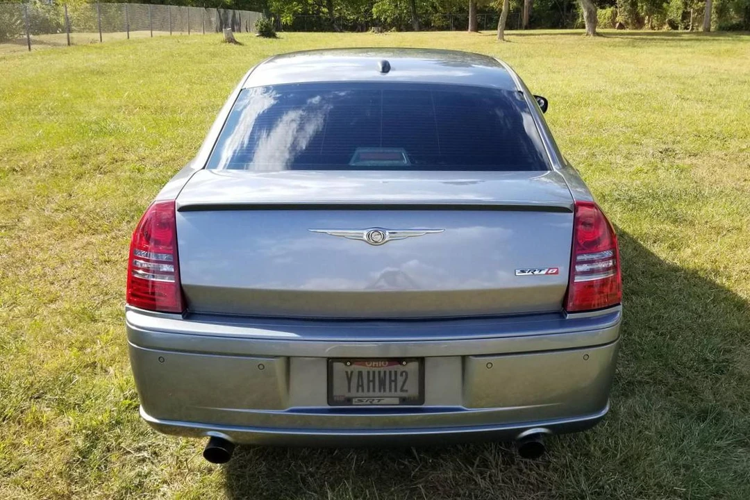 2006 Chrysler 300 (2005-2023) - Image 5 of 31