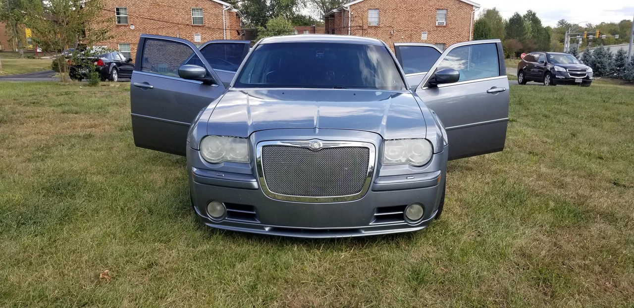 2006 Chrysler 300 (2005-2023) - Image 7 of 31