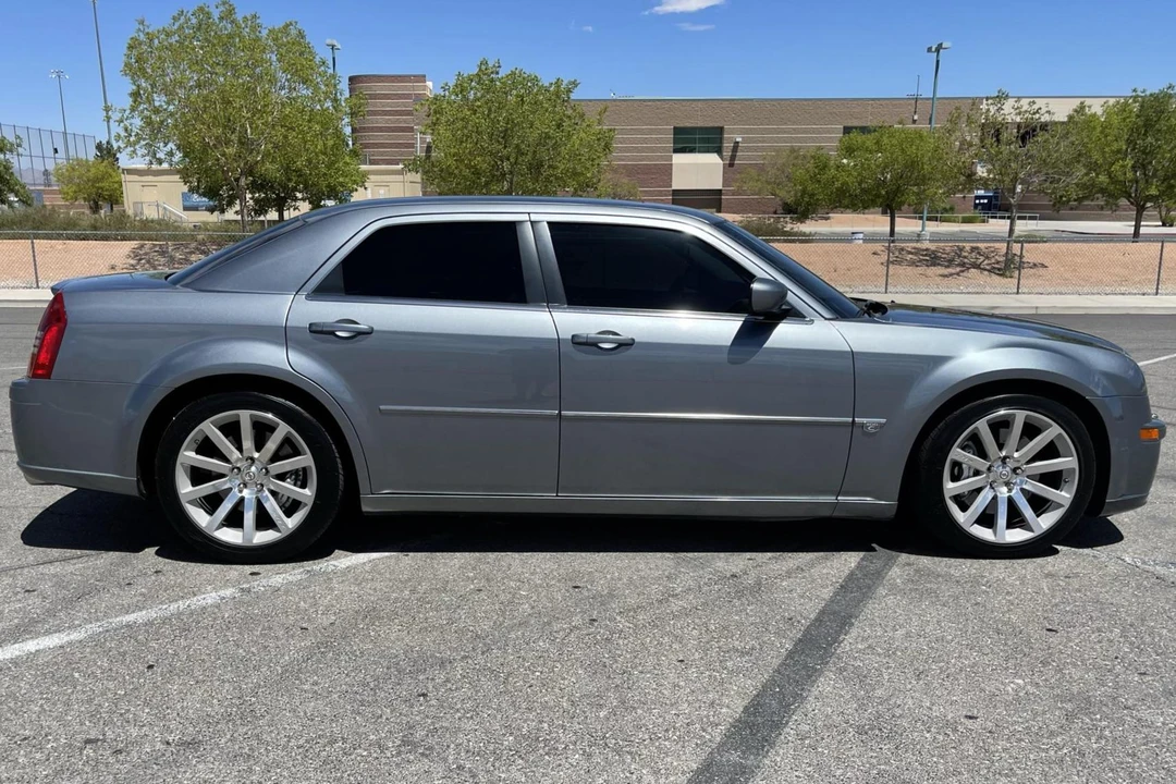 2006 Chrysler 300 (2005-2023) - Image 3 of 16