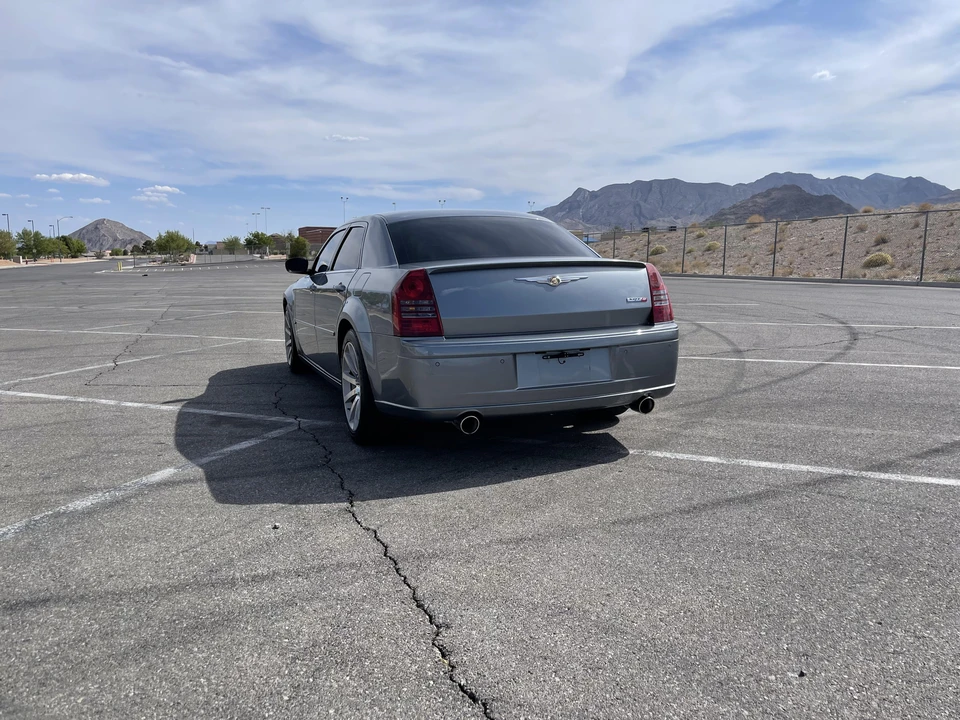 2006 Chrysler 300 (2005-2023) - Image 9 of 16
