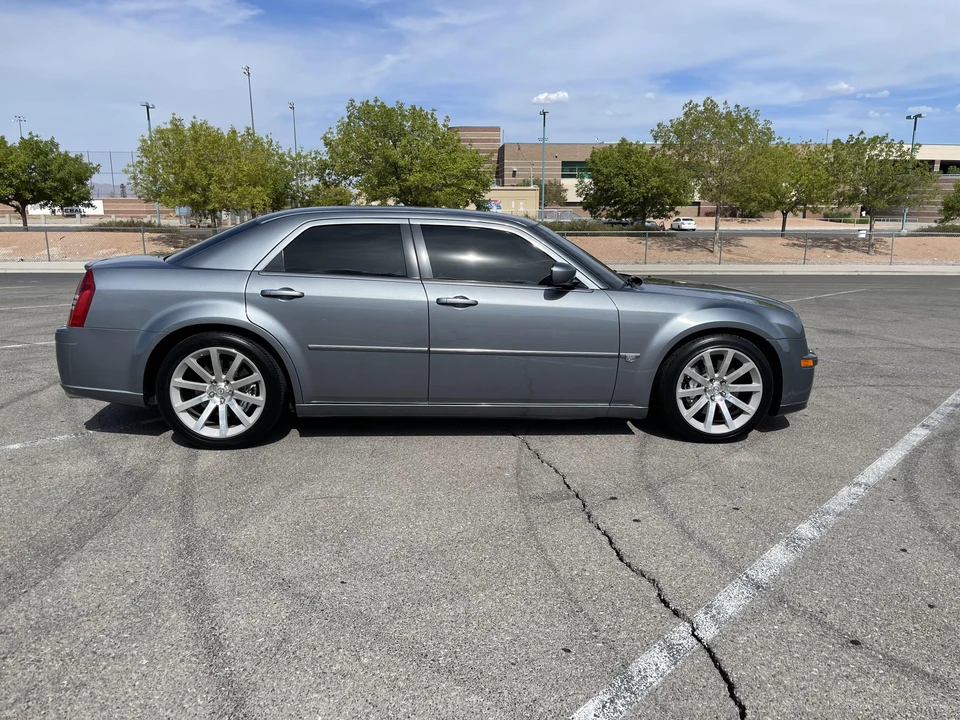 2006 Chrysler 300 (2005-2023) - Image 13 of 16