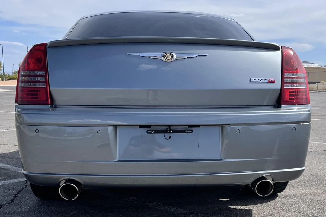 2006 Chrysler 300 (2005-2023) - Image 5 of 16