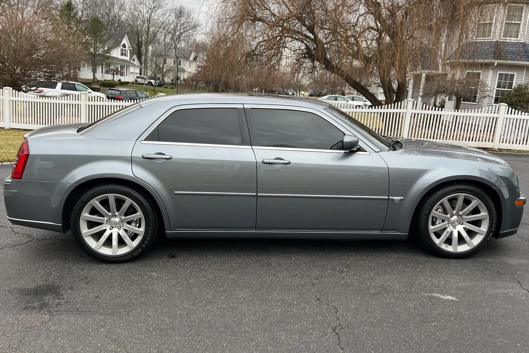 2006 Chrysler 300 (2005-2023) - Image 3 of 31