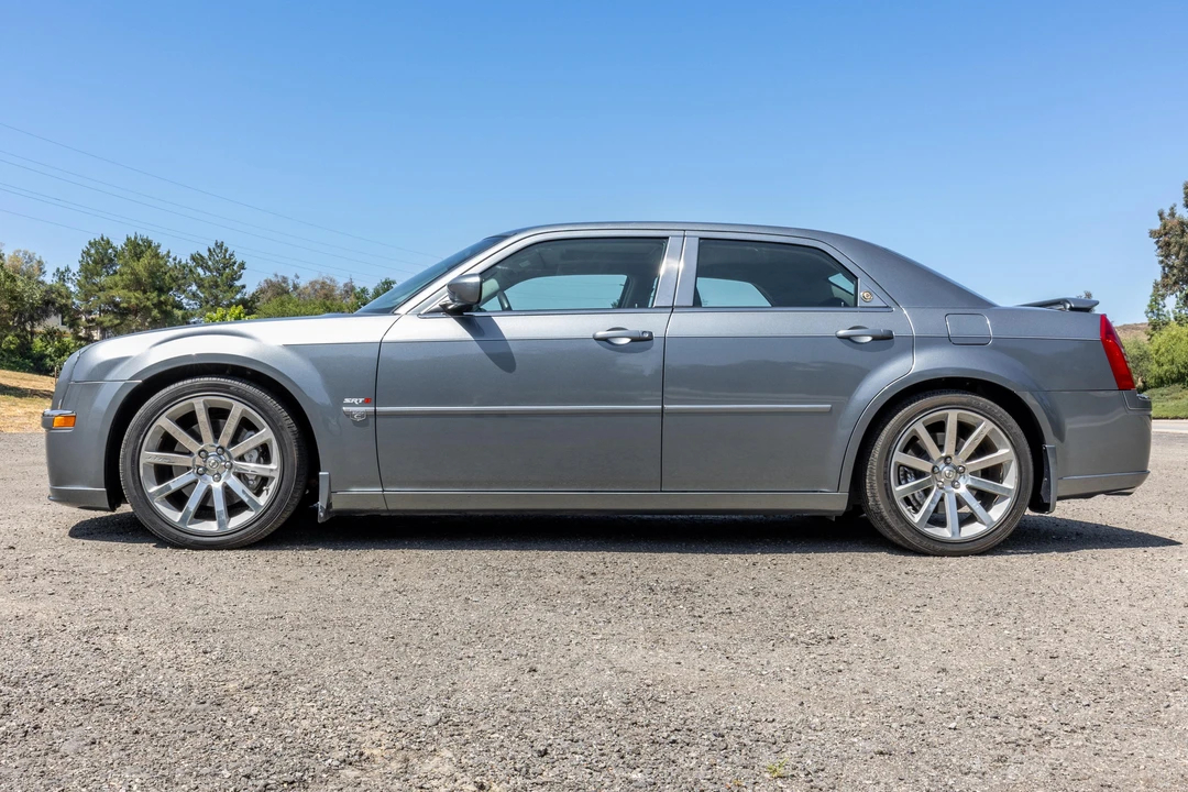 2006 Chrysler 300 (2005-2023) - Image 8 of 31