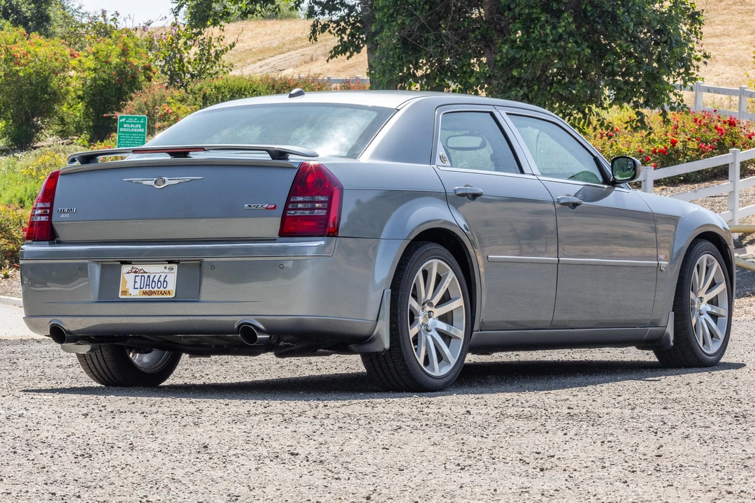2006 Chrysler 300 (2005-2023) - Image 10 of 31