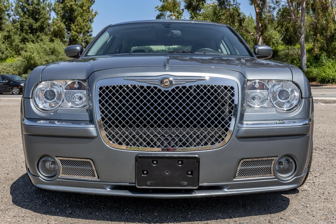2006 Chrysler 300 (2005-2023) - Image 2 of 31