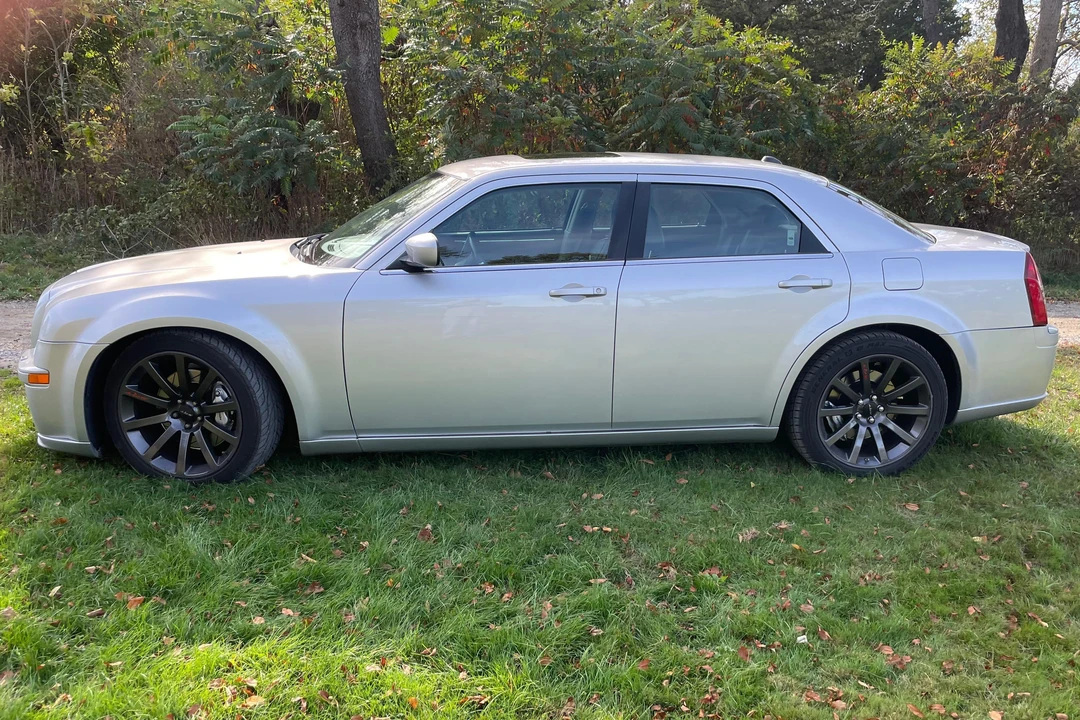 2006 Chrysler 300 (2005-2023) - Image 8 of 31