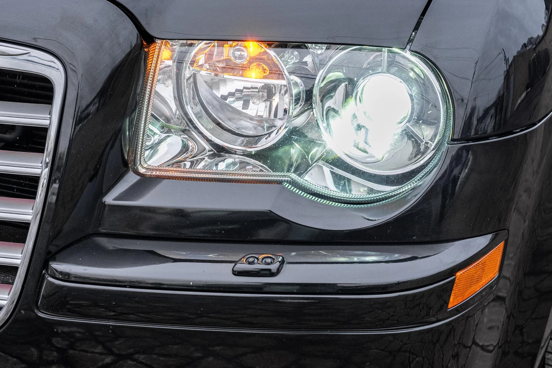 2006 Chrysler 300 (2005-2023) - Image 19 of 31