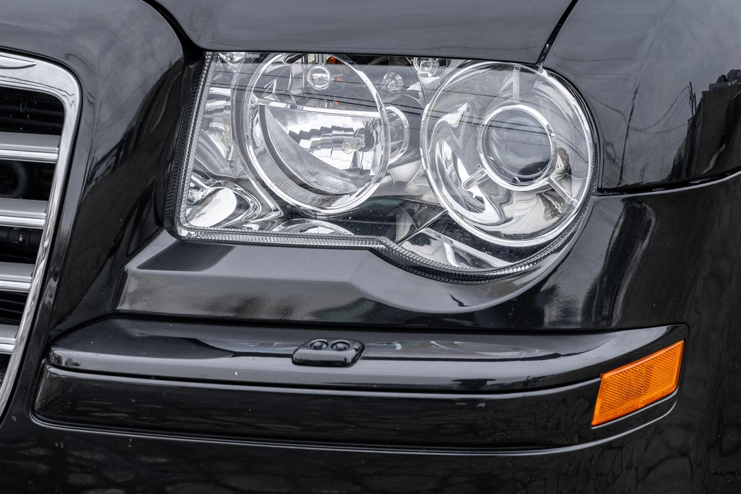 2006 Chrysler 300 (2005-2023) - Image 18 of 31