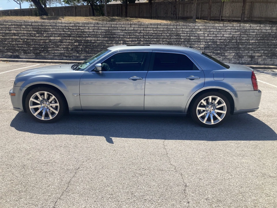 2006 Chrysler 300 (2005-2023) - Image 27 of 31