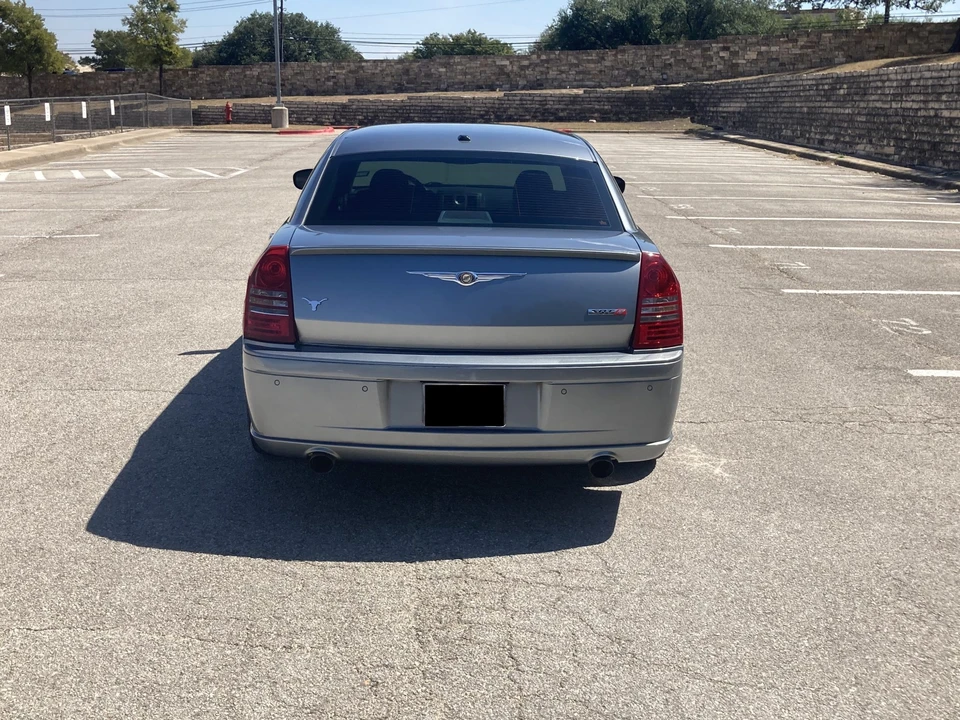 2006 Chrysler 300 (2005-2023) - Image 19 of 31