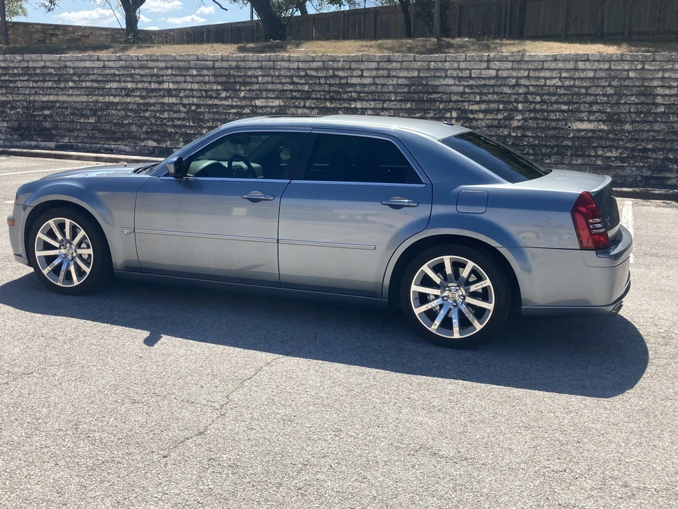 2006 Chrysler 300 (2005-2023) - Image 25 of 31