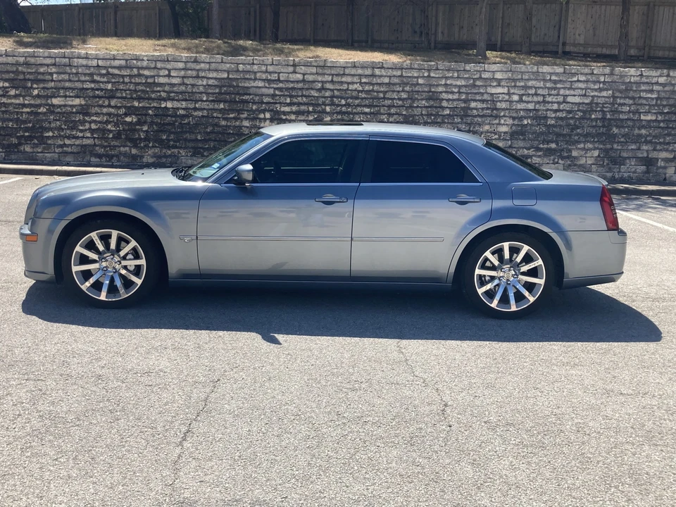 2006 Chrysler 300 (2005-2023) - Image 26 of 31