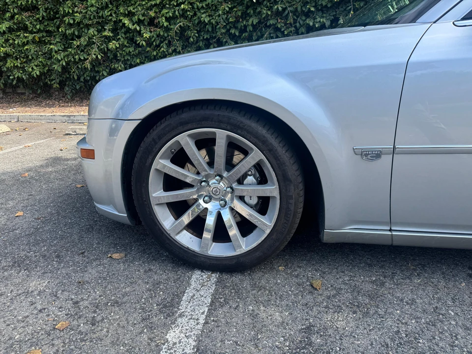 2006 Chrysler 300 (2005-2023) - Image 16 of 31