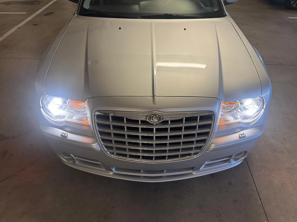 2006 Chrysler 300 (2005-2023) - Image 12 of 31