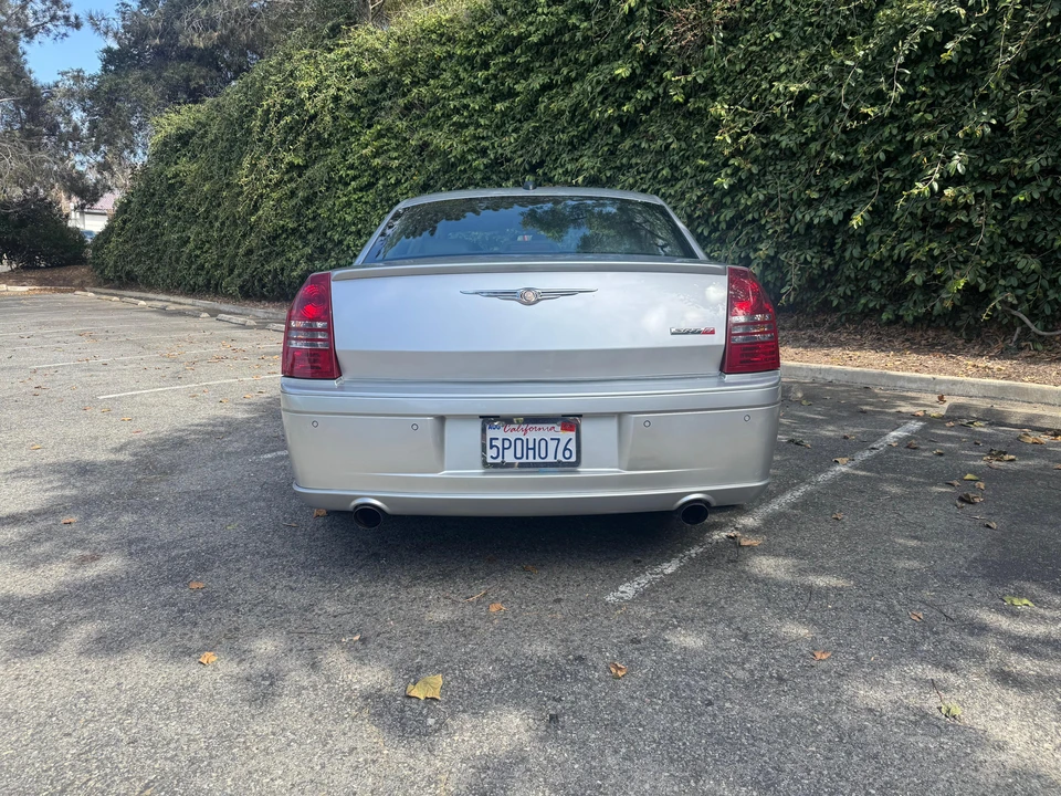 2006 Chrysler 300 (2005-2023) - Image 8 of 31
