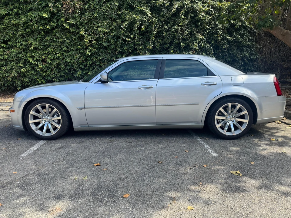 2006 Chrysler 300 (2005-2023) - Image 6 of 31
