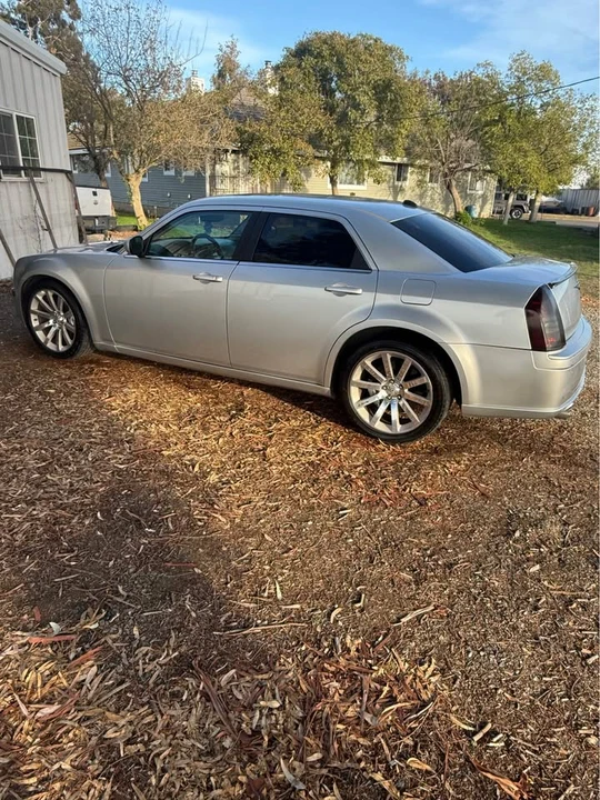 2006 Chrysler 300 (2005-2023) - Image 3 of 10