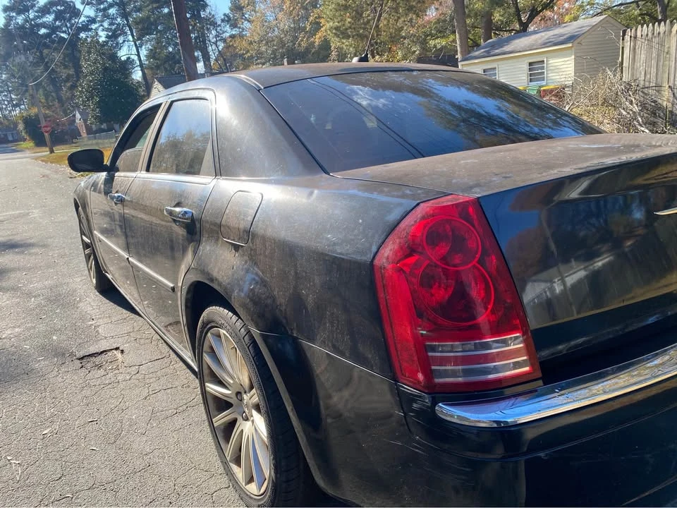 2006 Chrysler 300 (2005-2023) - Image 3 of 6