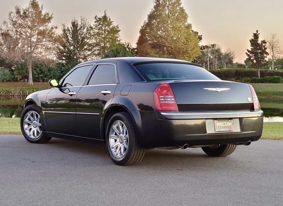 2006 Chrysler 300 (2005-2023) - Image 4 of 24