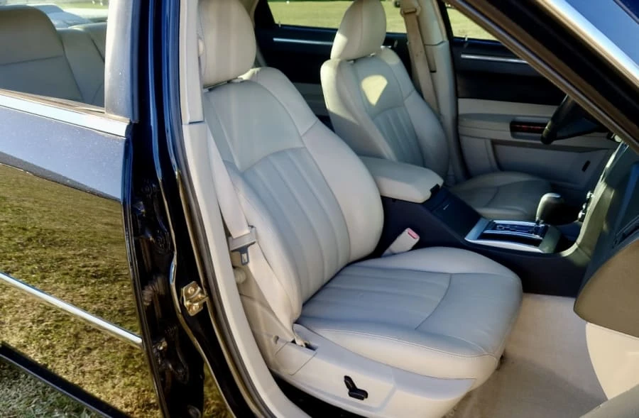 2006 Chrysler 300 (2005-2023) - Image 17 of 24