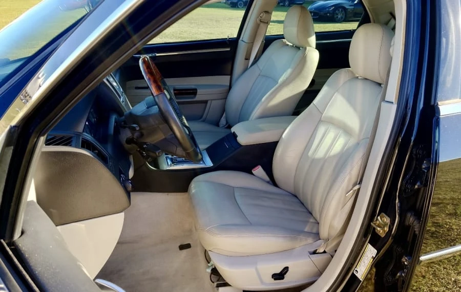 2006 Chrysler 300 (2005-2023) - Image 15 of 24