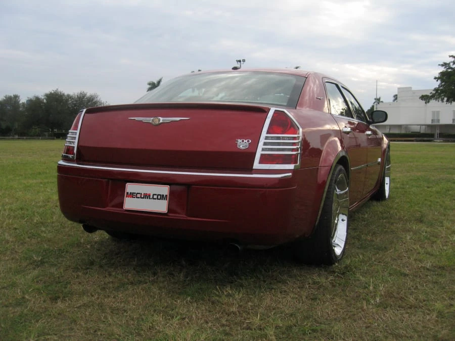 2006 Chrysler 300 (2005-2023) - Image 9 of 10
