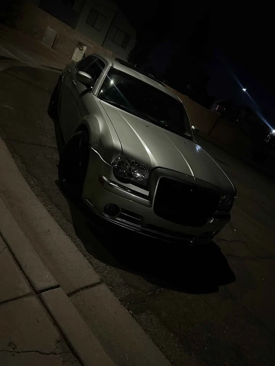 2006 Chrysler 300 (2005-2023) - Image 5 of 5