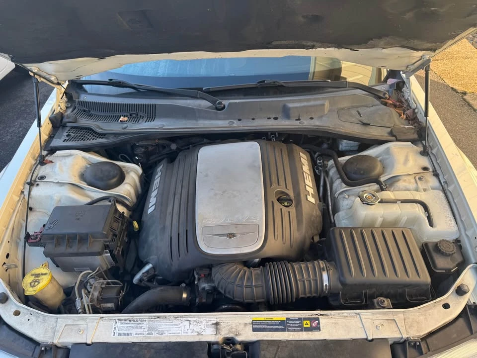 2006 Chrysler 300 (2005-2023) - Image 3 of 4