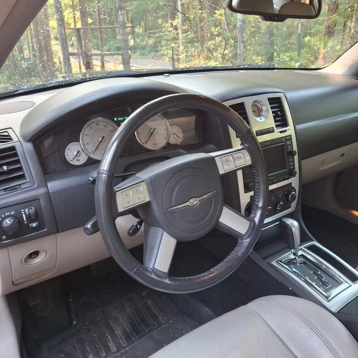 2006 Chrysler 300 (2005-2023) - Image 15 of 20