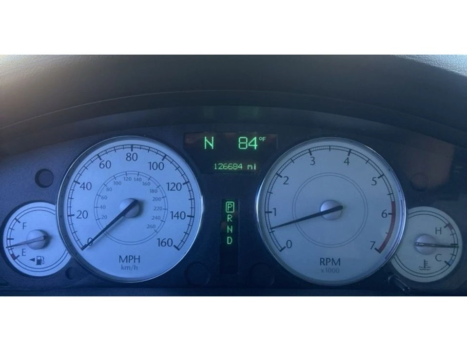 2006 Chrysler 300 (2005-2023) - Image 13 of 17
