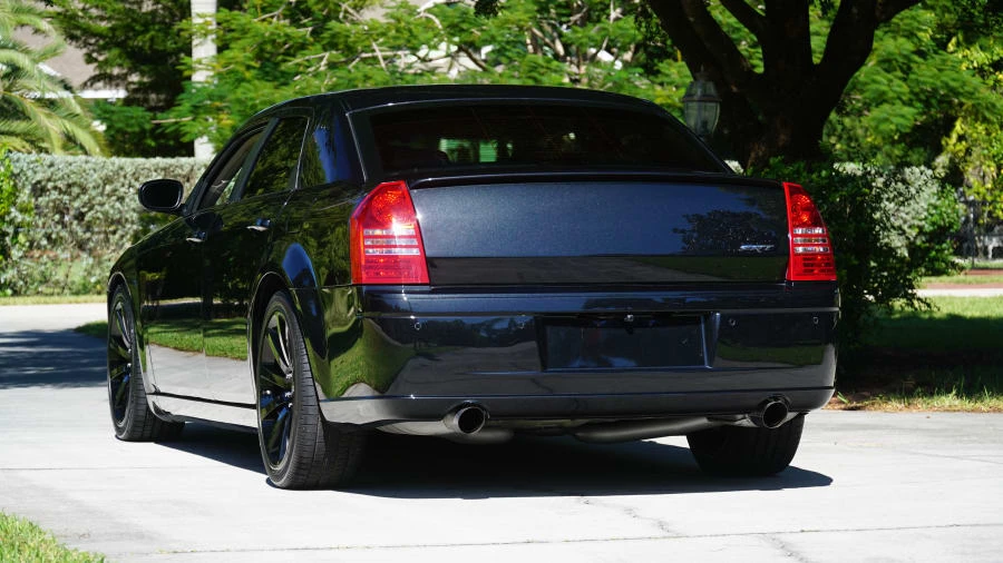 2006 Chrysler 300 (2005-2023) - Image 3 of 31