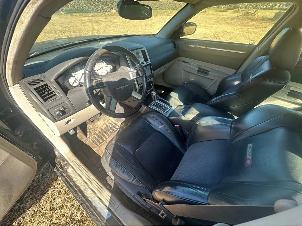 2006 Chrysler 300 (2005-2023) - Image 7 of 9