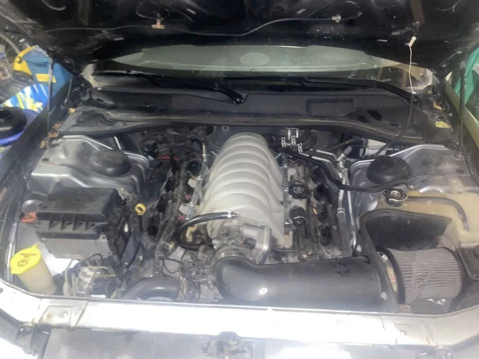2006 Chrysler 300 (2005-2023) - Image 2 of 3