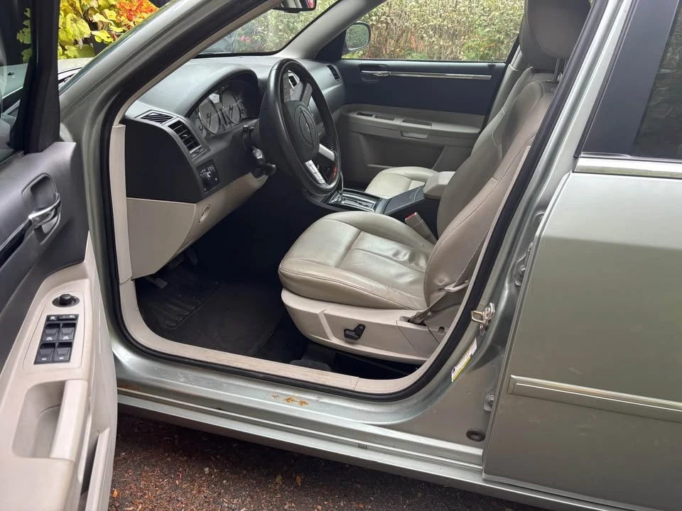 2006 Chrysler 300 (2005-2023) - Image 4 of 11