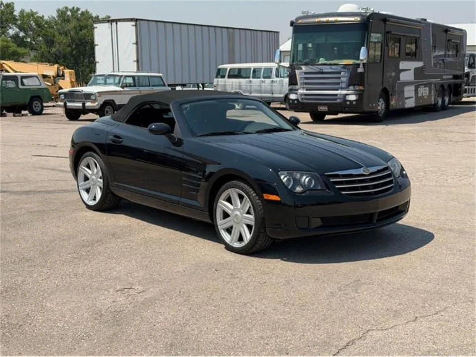 2006 Chrysler Crossfire - Image 8 of 13