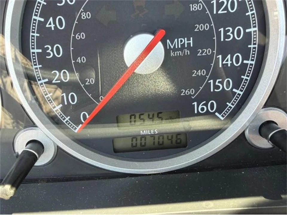 2006 Chrysler Crossfire - Image 10 of 13