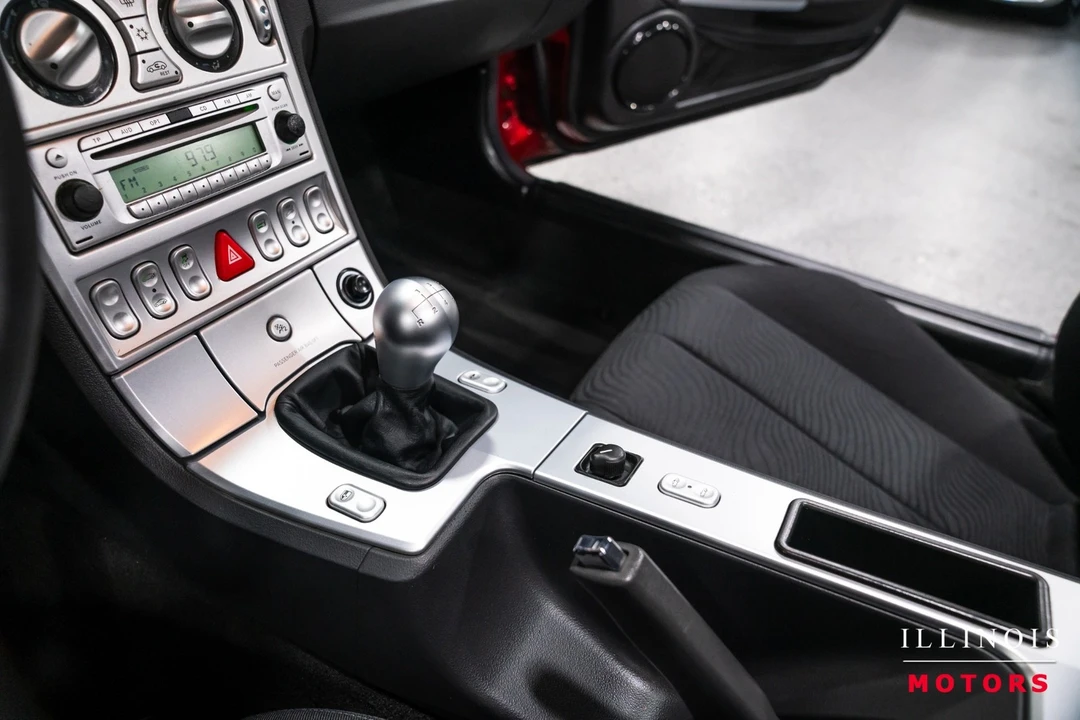 2006 Chrysler Crossfire - Image 24 of 31