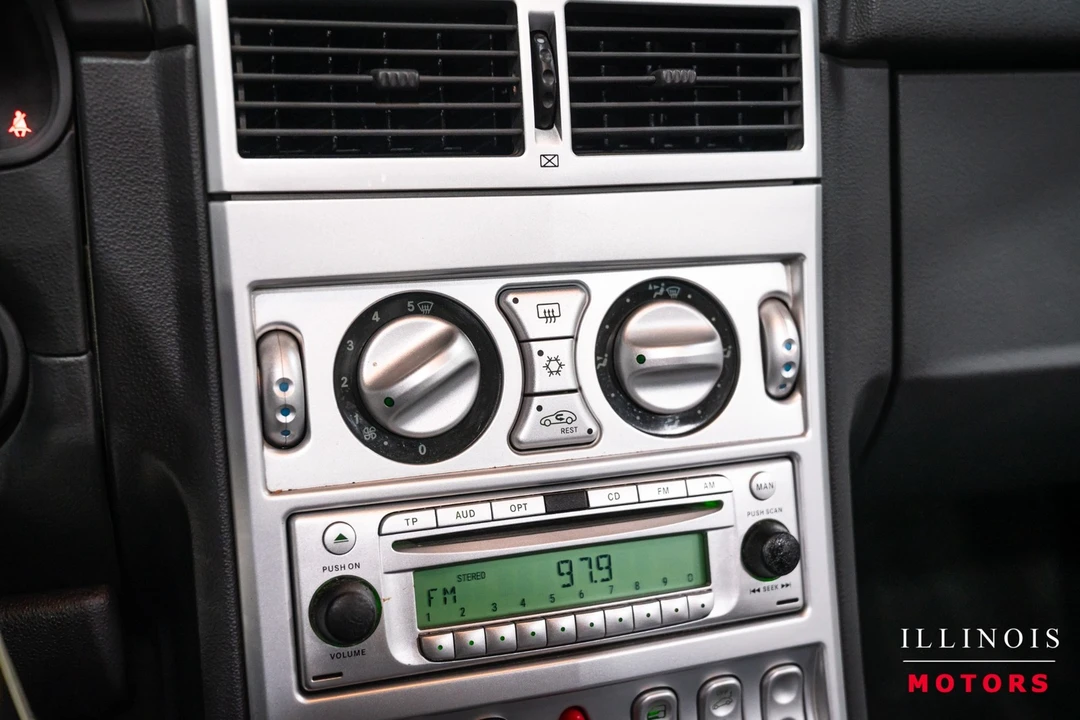 2006 Chrysler Crossfire - Image 22 of 31