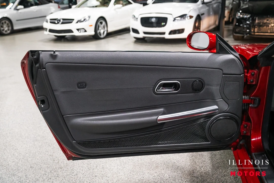 2006 Chrysler Crossfire - Image 17 of 31