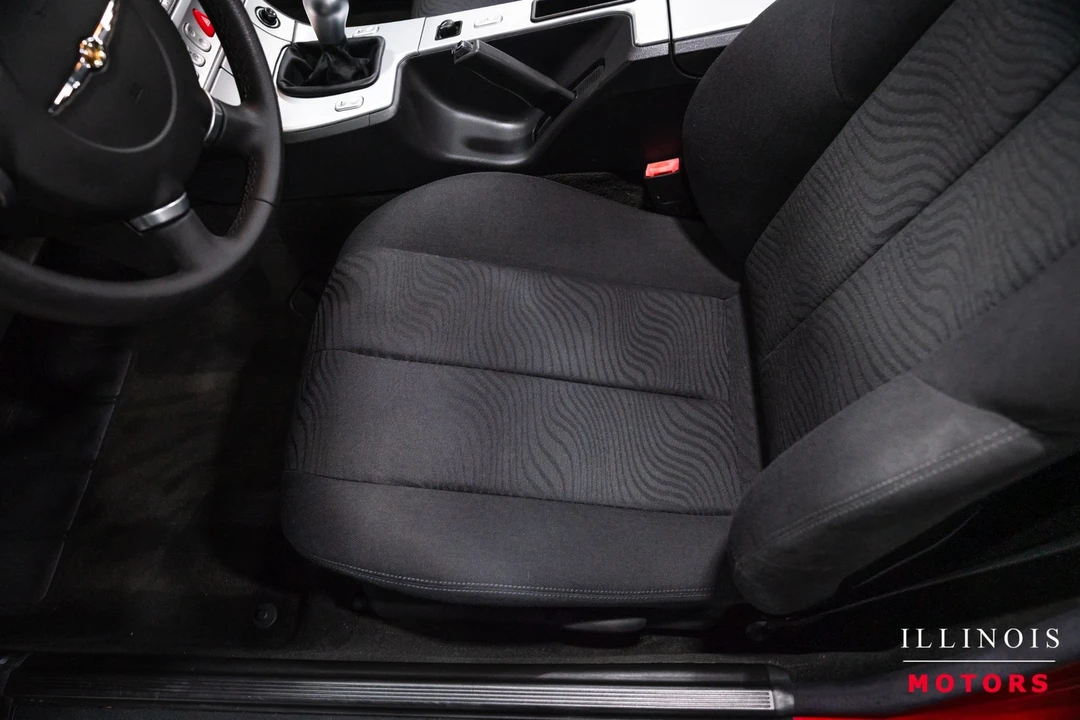 2006 Chrysler Crossfire - Image 19 of 31