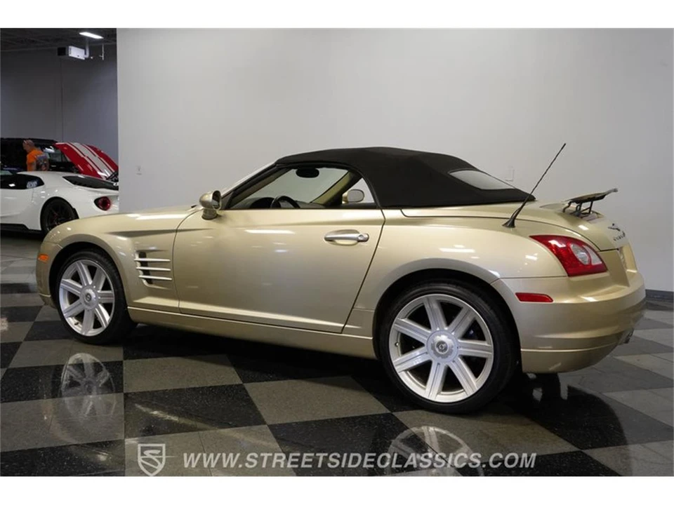 2006 Chrysler Crossfire - Image 7 of 31