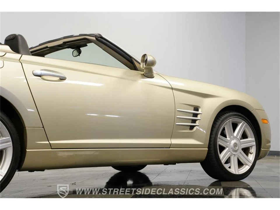 2006 Chrysler Crossfire - Image 27 of 31
