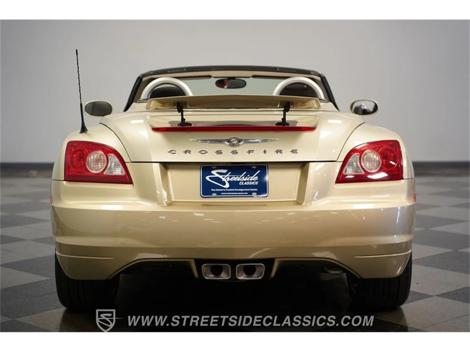 2006 Chrysler Crossfire - Image 24 of 31