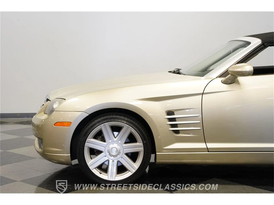 2006 Chrysler Crossfire - Image 22 of 31