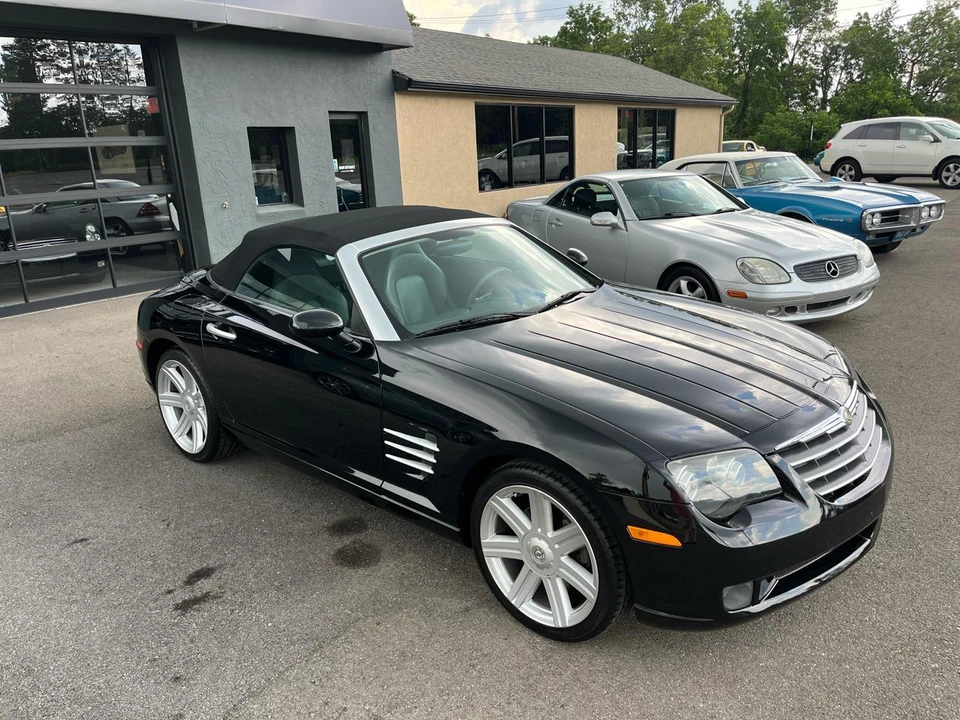 2006 Chrysler Crossfire - Image 11 of 31