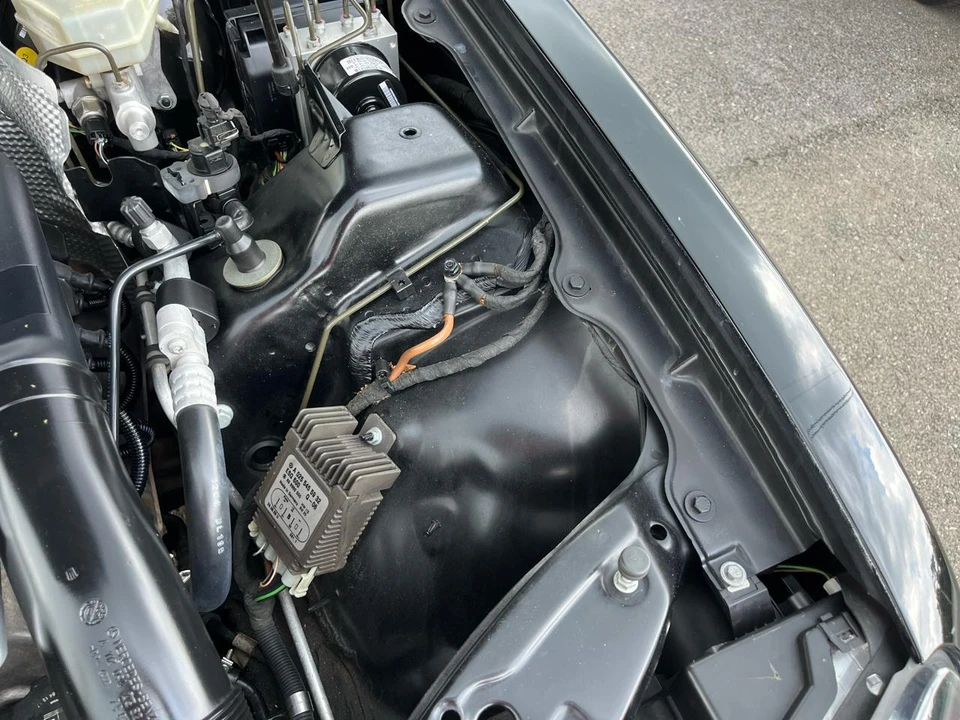 2006 Chrysler Crossfire - Image 15 of 31