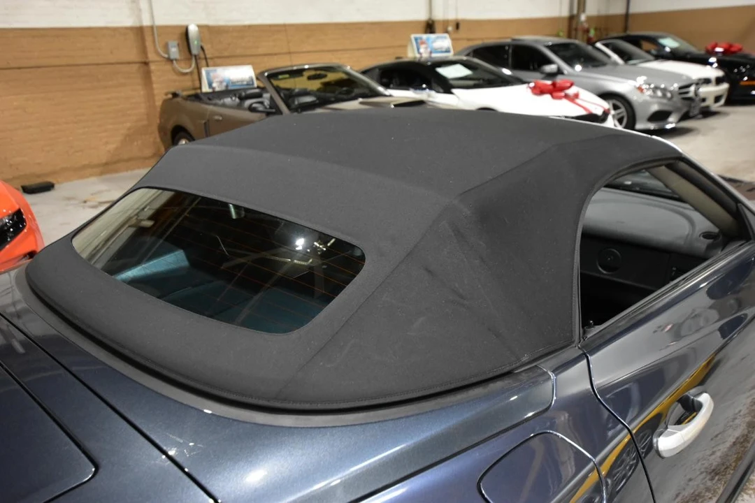 2006 Chrysler Crossfire - Image 12 of 31